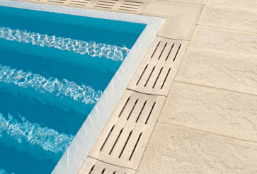 Bordi e pavimentazioni piscine